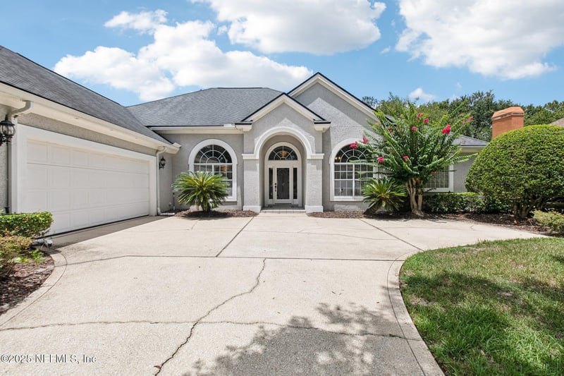 8205 Bay Tree Ln, Jacksonville, FL 32256