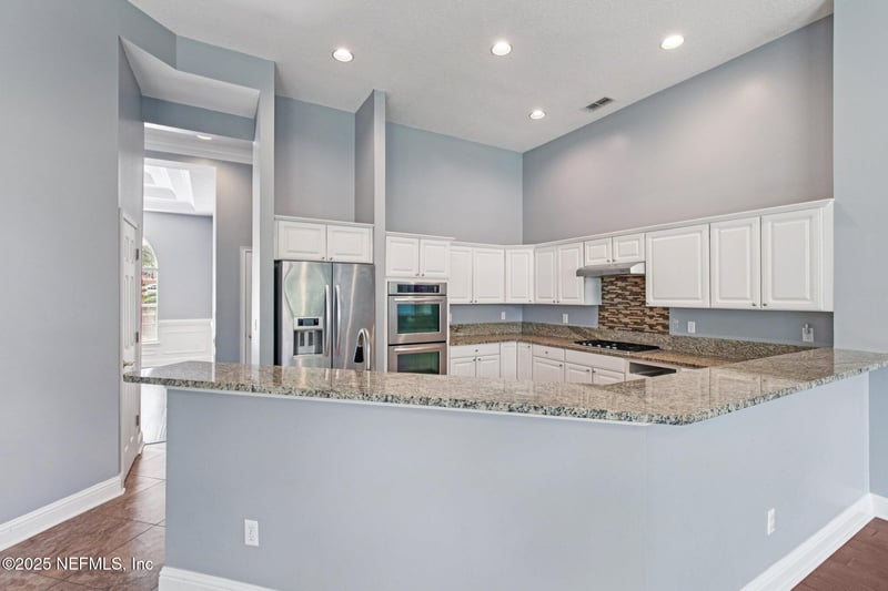 8205 Bay Tree Ln, Jacksonville, FL 32256