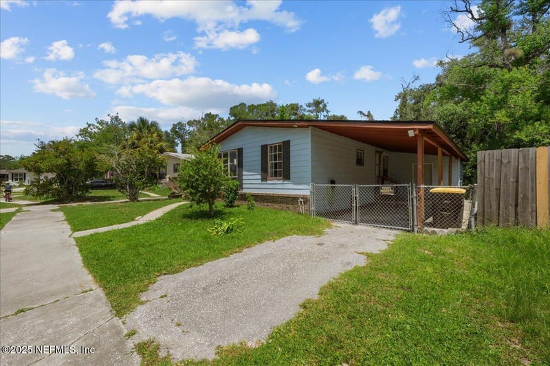 5827 Jason Dr, Jacksonville, FL 32244