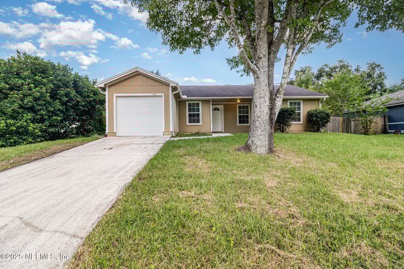 1605 Twin Oak Ln, Middleburg, FL 32068