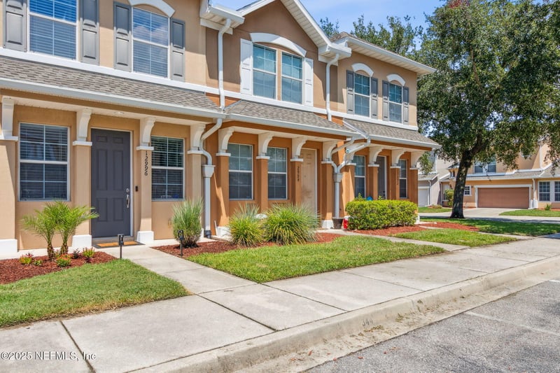 12996 Springs Manor Dr, Jacksonville, FL 32258
