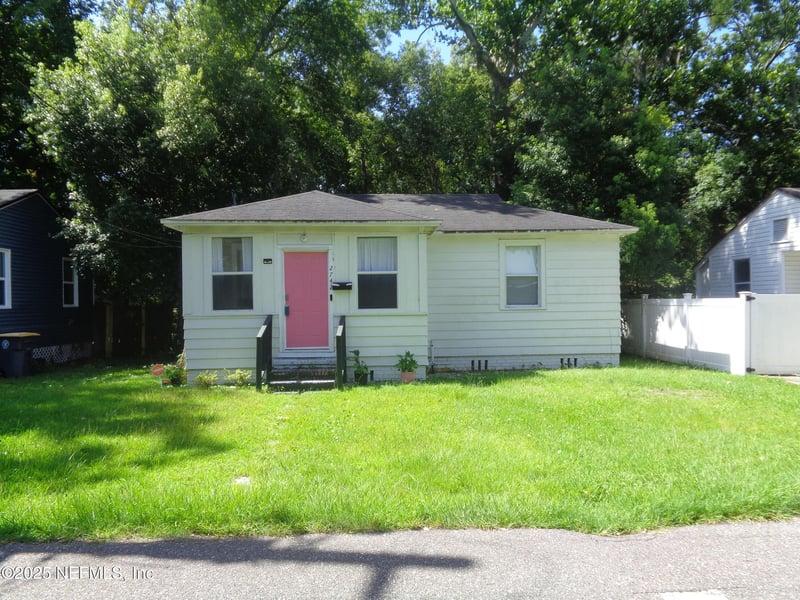 2742 Gilmore St, Jacksonville, FL 32205