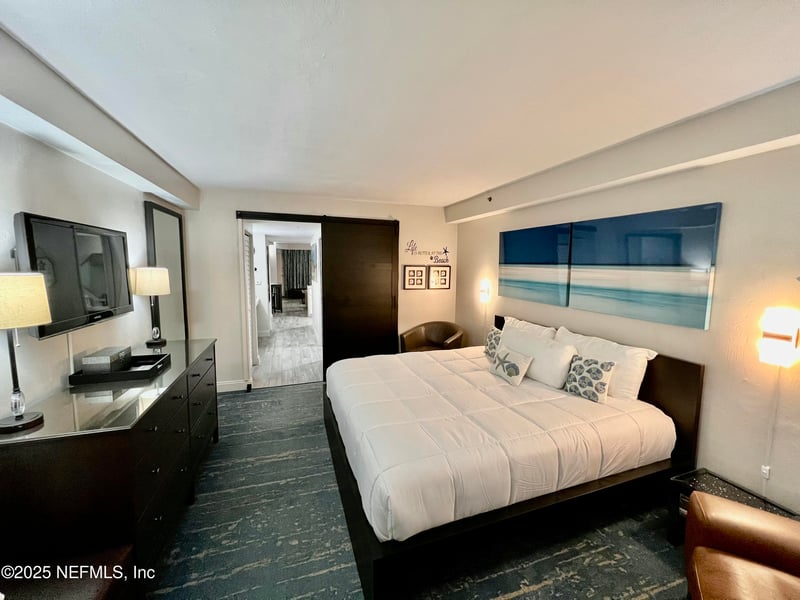 2700 Atlantic Ave #207, Daytona Beach, FL 32118