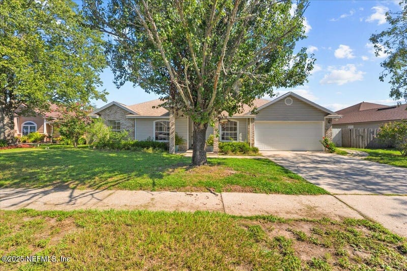 9125 Camshire Dr, Jacksonville, FL 32244