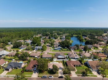 9125 Camshire Dr, Jacksonville, FL 32244