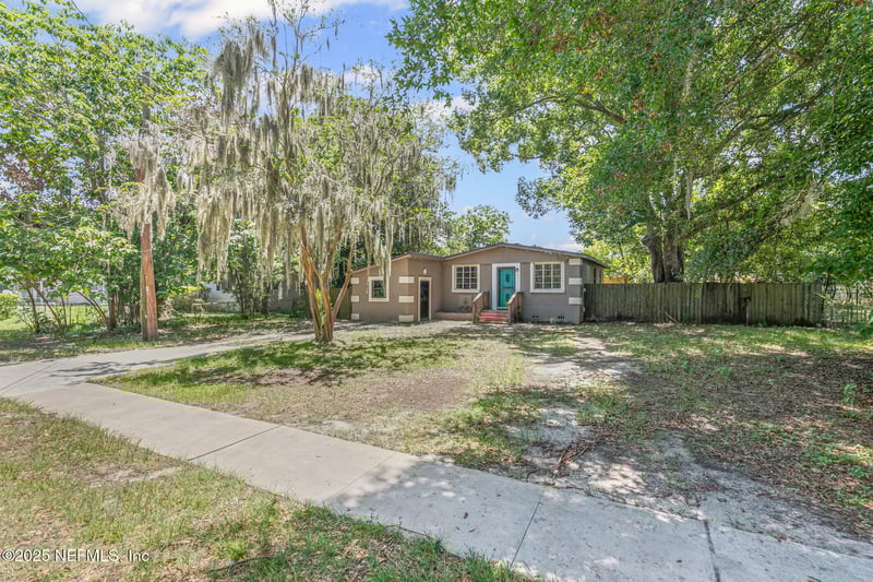 6773 Restlawn Dr, Jacksonville, FL 32208