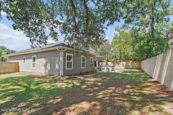 616 16th St, St Augustine, FL 32080