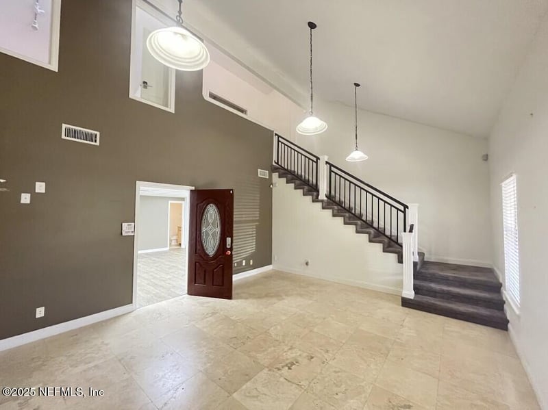 2120 Corporate Square Blvd #18, Jacksonville, FL 32216