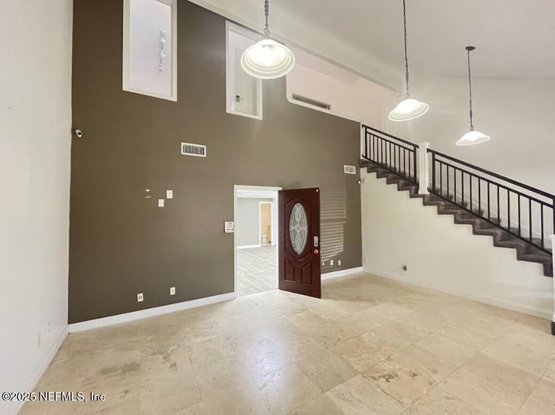 2120 Corporate Square Blvd #18, Jacksonville, FL 32216