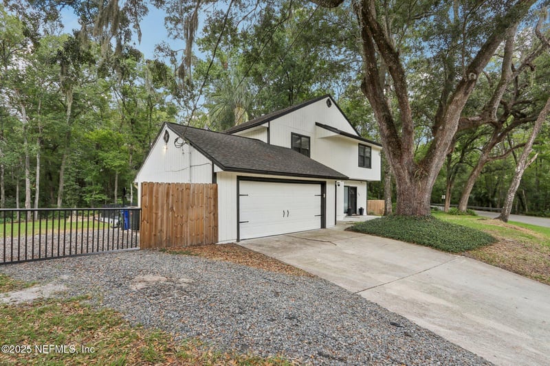 641 Nelson Dr, Orange Park, FL 32073
