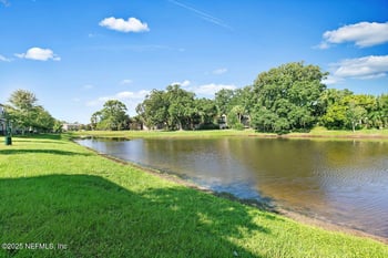 7632 Legacy Trl, Jacksonville, FL 32256