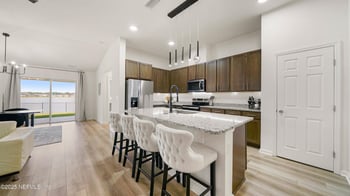 1017 Panther Lk Pw, Jacksonville, FL 32221