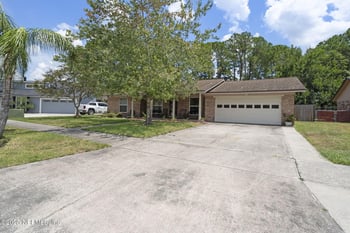 3444 Chrysler Dr, Jacksonville, FL 32257