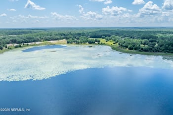 8048 County Line Rd, Melrose, FL 32666