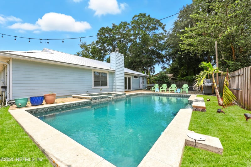 10 Quail Ln, Jacksonville Beach, FL 32250