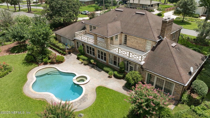 7838 Woodsdale Ln, Jacksonville, FL 32256