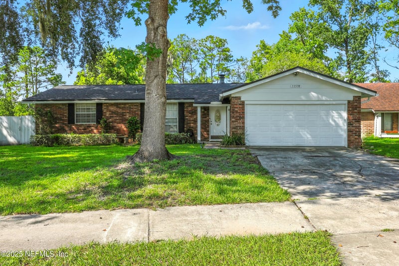 11599 Lake Ride Dr, Jacksonville, FL 32223
