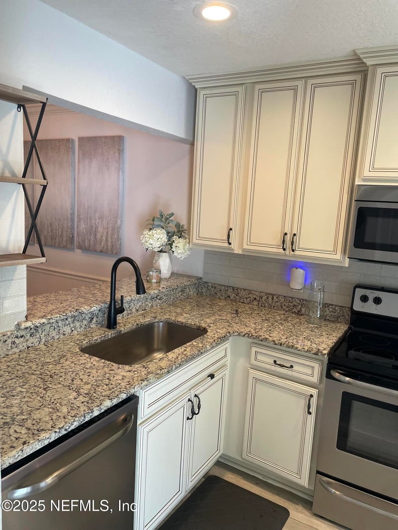 8715 Belle Rive Blvd #1602, Jacksonville, FL 32256