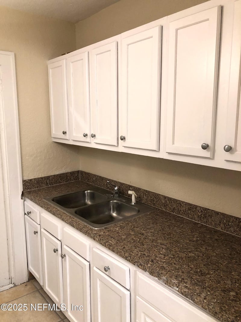 2126 Spires Ave, Jacksonville, FL 32209