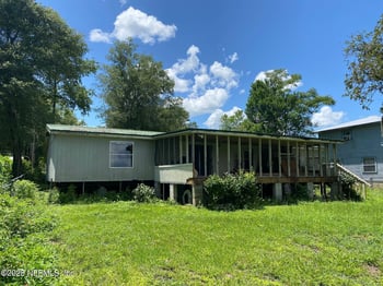 126 Mirror Lake Dr, Interlachen, FL 32148