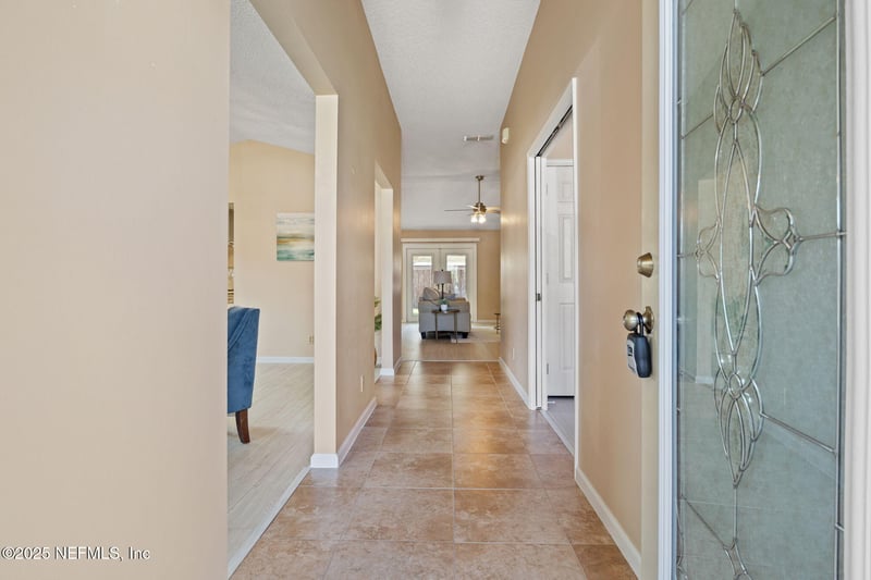 776 Hickory Lakes Dr, Jacksonville, FL 32225