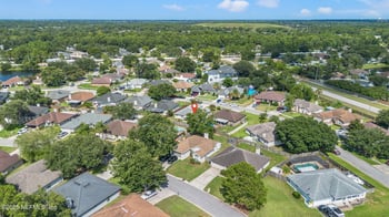 776 Hickory Lakes Dr, Jacksonville, FL 32225