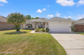 776 Hickory Lakes Dr, Jacksonville, FL 32225