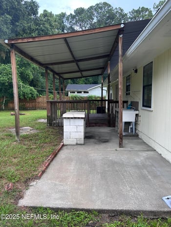 2237 Lake Dr, Jacksonville, FL 32246