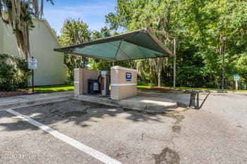 8416 Thornbush Ct, Jacksonville, FL 32216