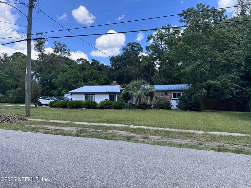 3629 Peach Dr, Jacksonville, FL 32246