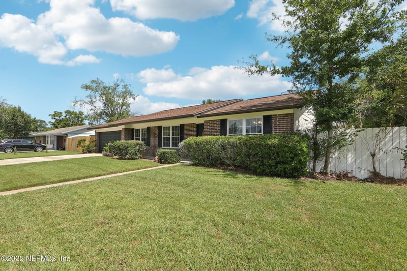 1732 Papaya Dr, Orange Park, FL 32073