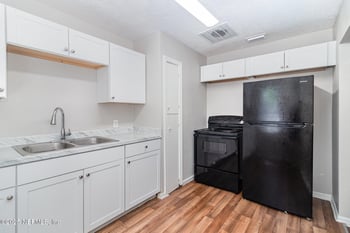 1233 Denaud St, Jacksonville, FL 32205