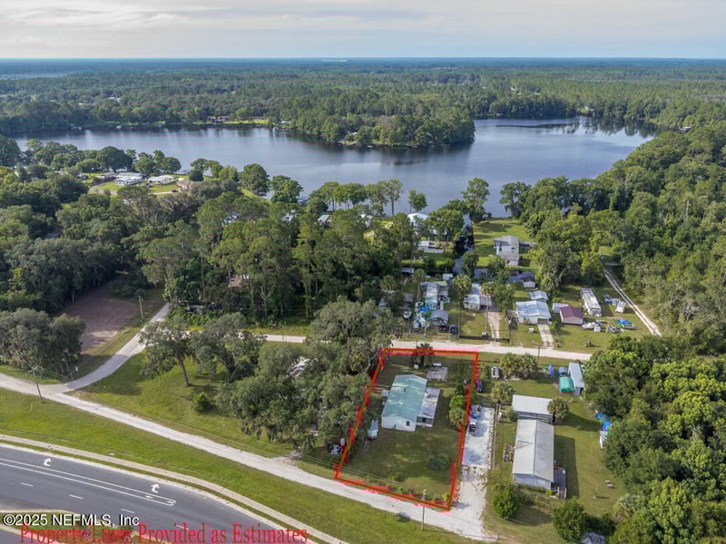 1081 Old Gainesville Hw, Interlachen, FL 32148