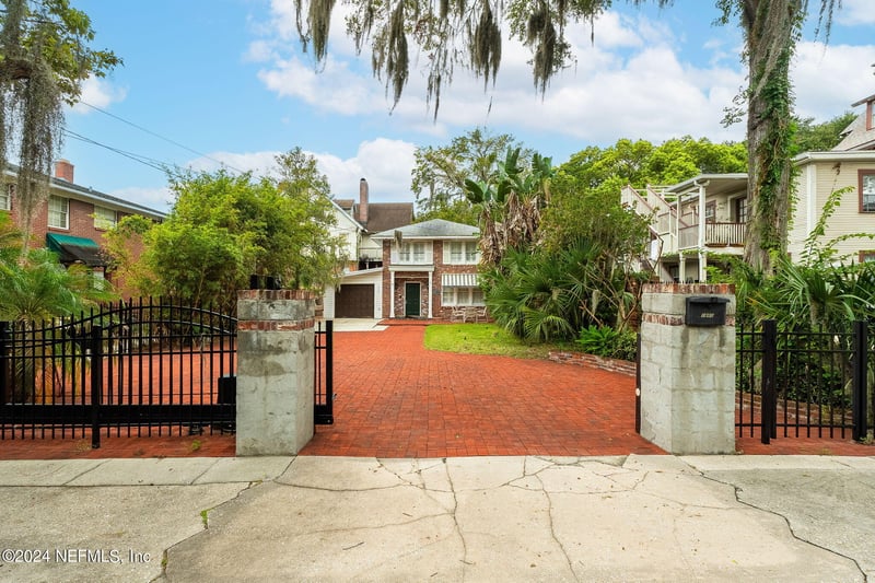 1660 Goodwin St, Jacksonville, FL 32204