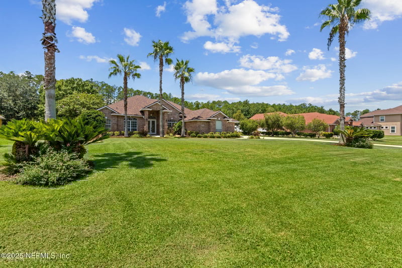 12610 Angel Lake Dr, Jacksonville, FL 32218