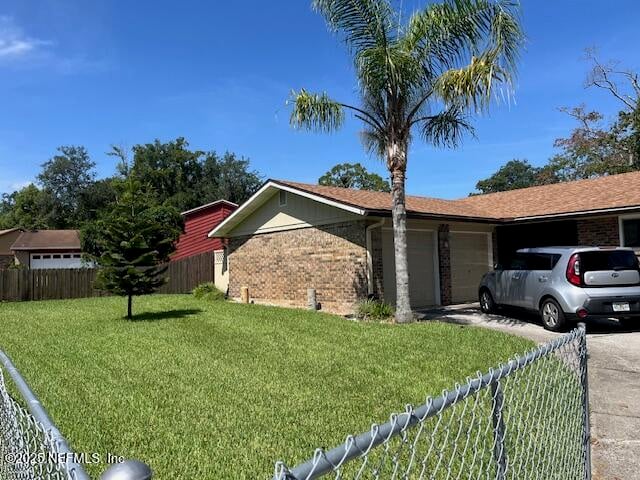 1556 Monument Oaks Dr, Jacksonville, FL 32225