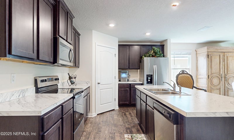 2035 Denton Tc, Green Cove Springs, FL 32043