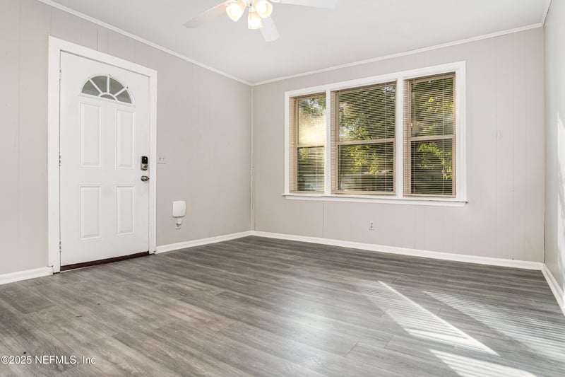 5342 Mays Dr, Jacksonville, FL 32209