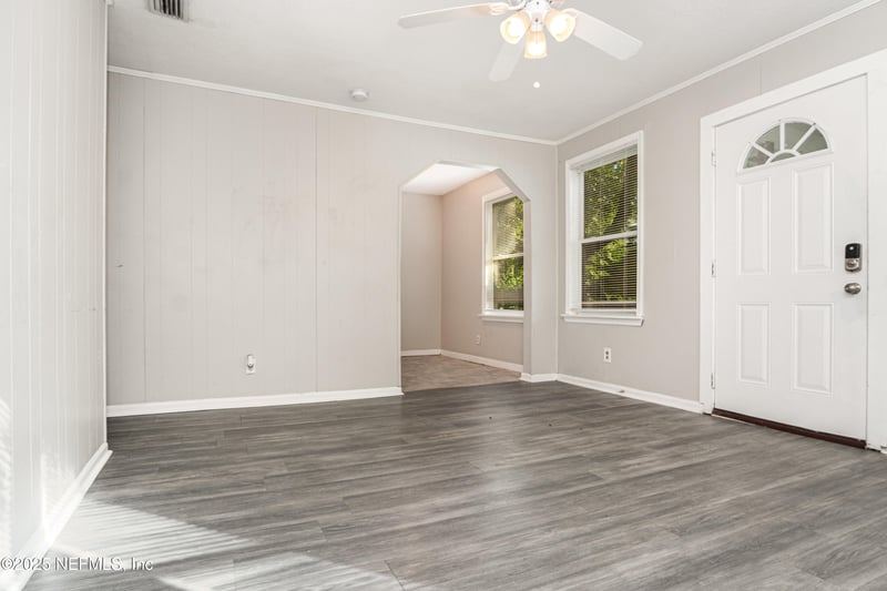 5342 Mays Dr, Jacksonville, FL 32209