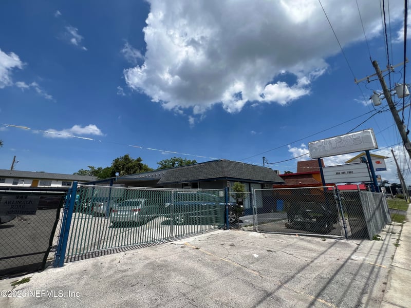 949 Arlington Rd, Jacksonville, FL 32211