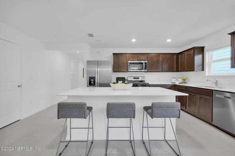 5502 Longfin Ct, Jacksonville, FL 32244