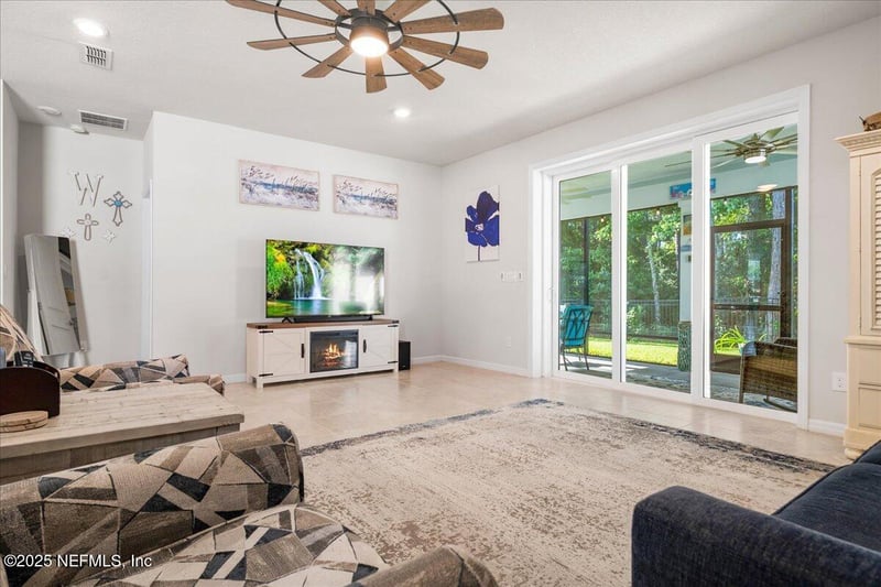 4594 Farmhouse Gate Trl, Jacksonville, FL 32226