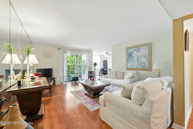 4334 Plaza Gate Ln #202, Jacksonville, FL 32217