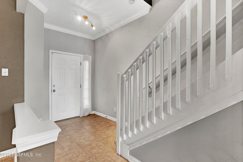 7463 Red Crane Ln, Jacksonville, FL 32256