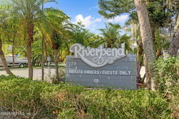 125 River Bend Pl #BLD. D, Welaka, FL 32193