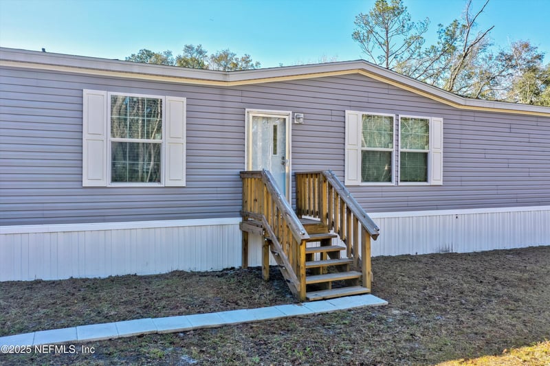 4745 Wendy St, Hastings, FL 32145