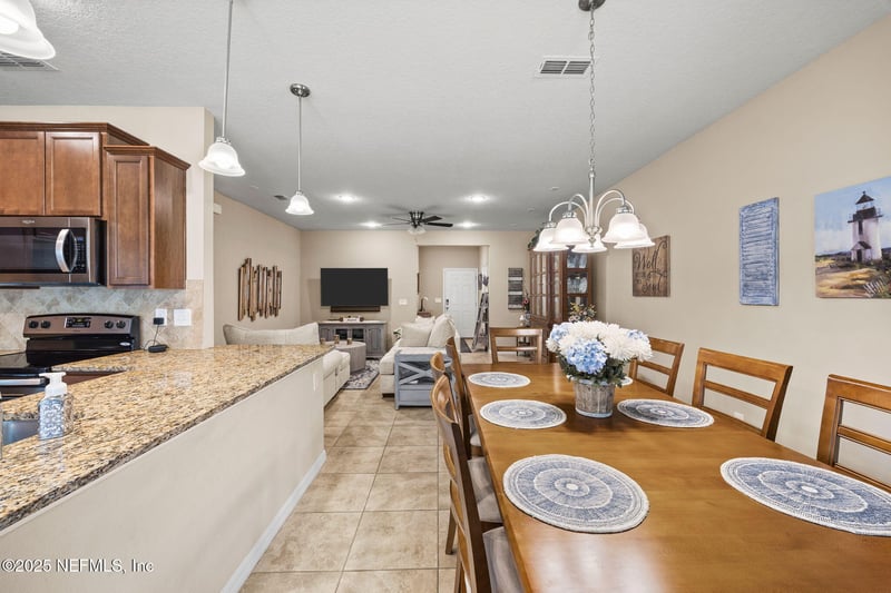 7038 Beauhaven Ct, Jacksonville, FL 32258