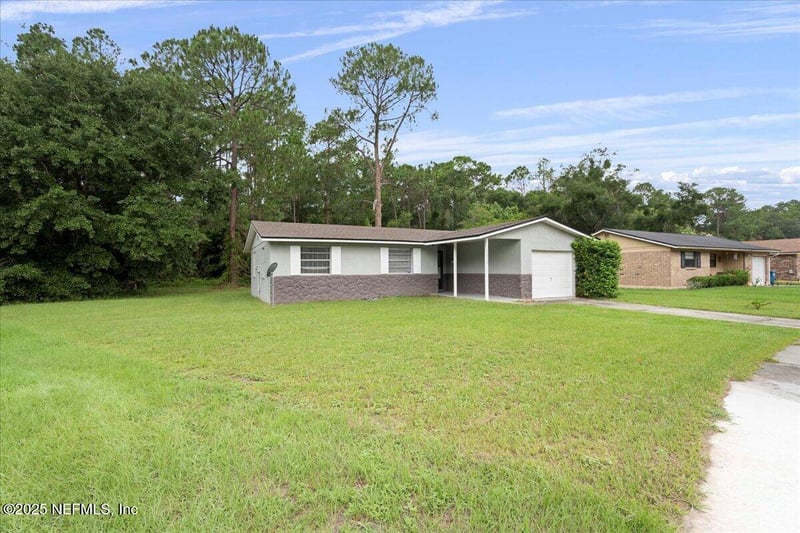 10964 Bacall Rd, Jacksonville, FL 32218