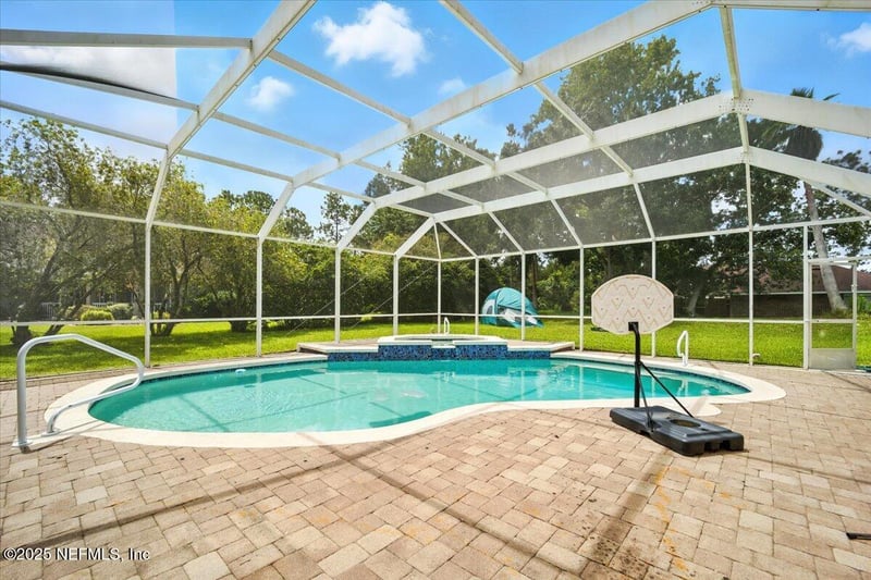 24 Lakeside Pl, Palm Coast, FL 32137