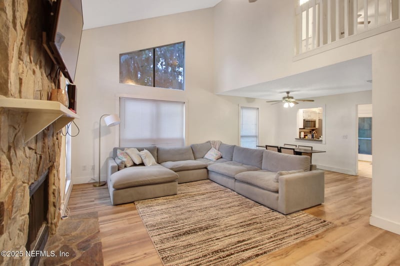 11716 Valley Garden Dr, Jacksonville, FL 32225